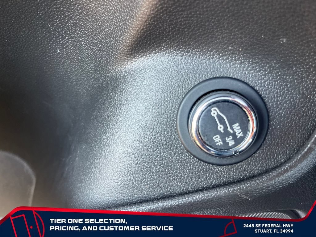 Used 2023 EBONY TWILIGHT METALLIC Buick Essence image 14