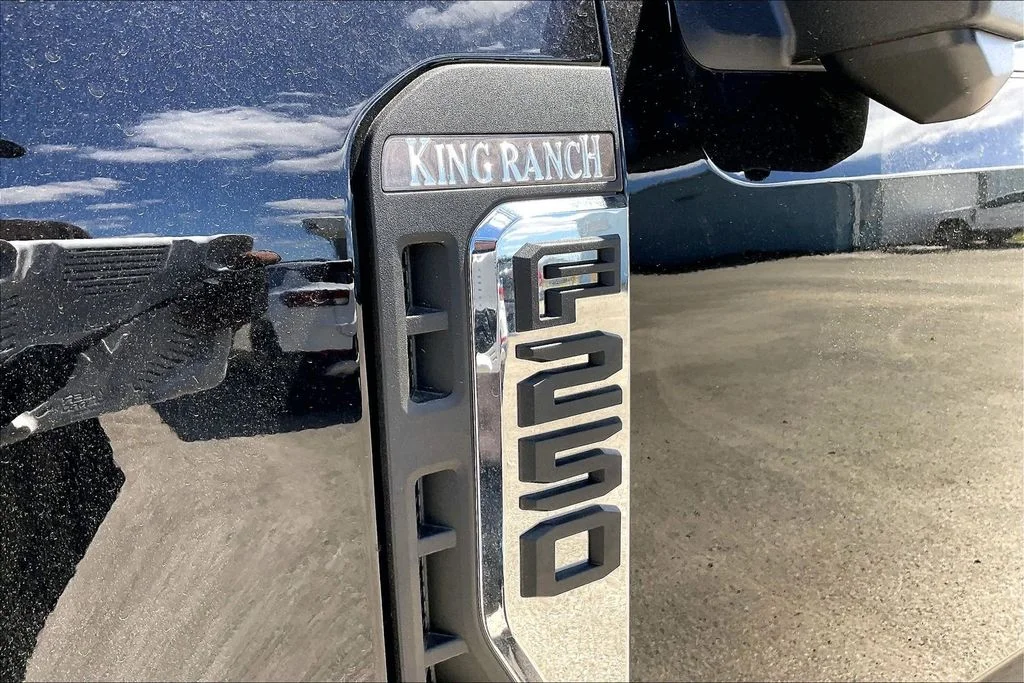 New 2026 Ford Super Duty F-250 King Ranch 4D Crew Cab
