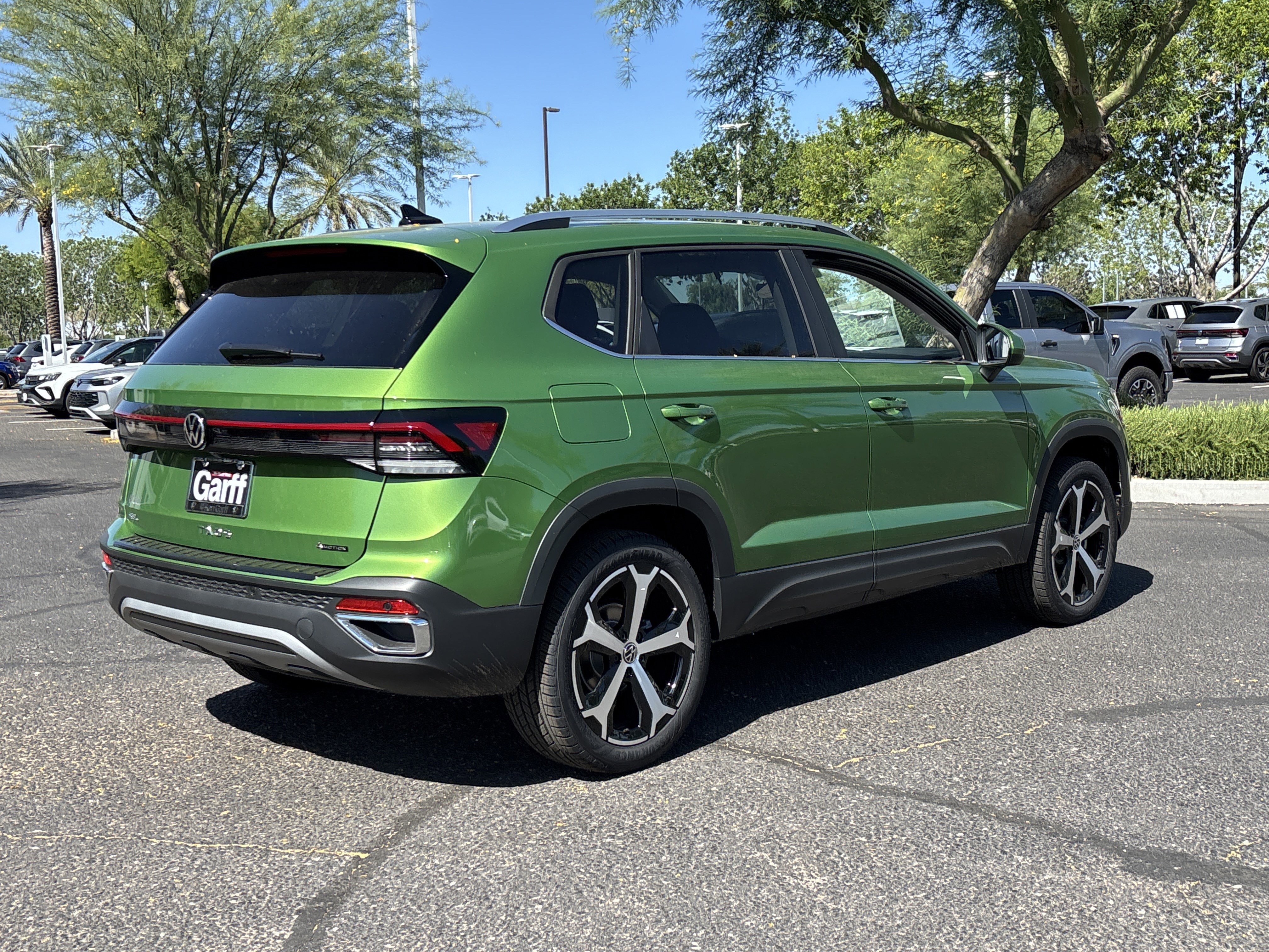 New 2026 Bright Moss Green Metallic Volkswagen SEL image 3