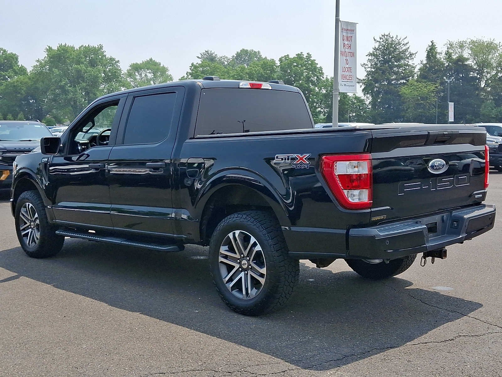 Used 2021 Agate Black Metallic Ford XL image 4