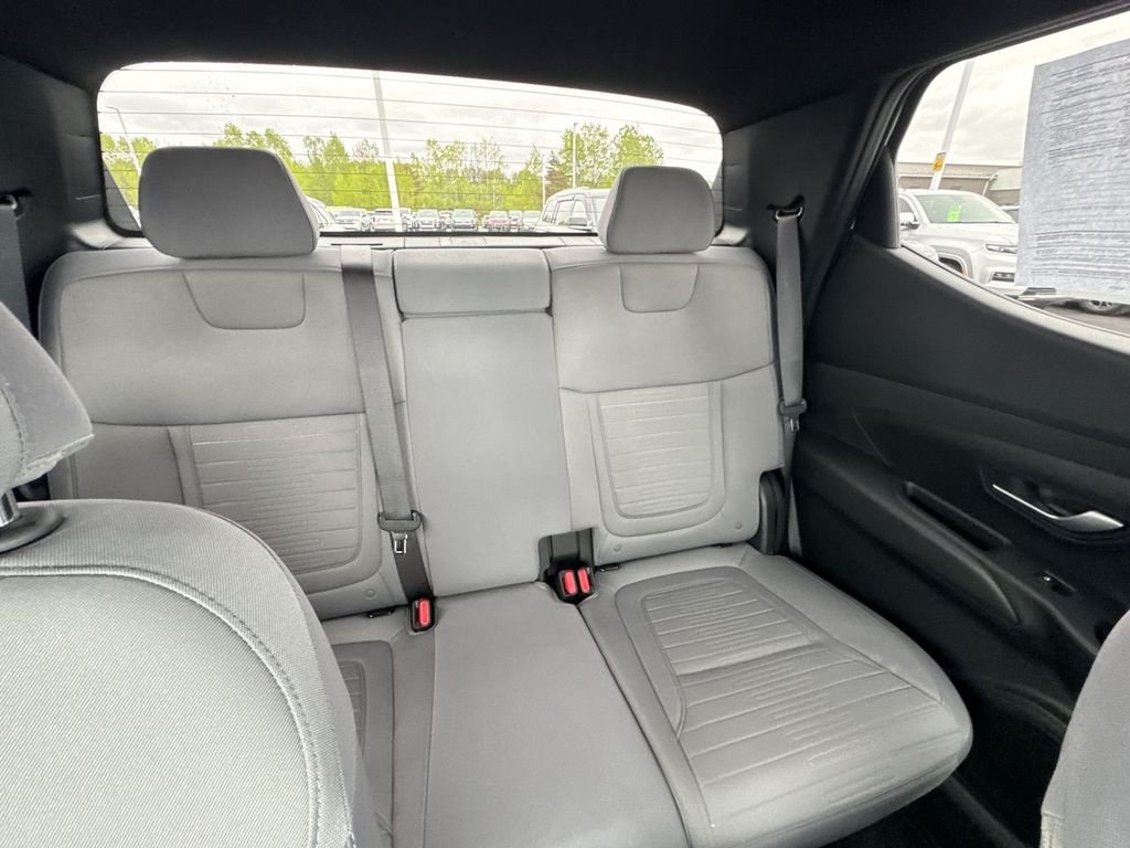 Certified Used 2024 White Hyundai SE image 14