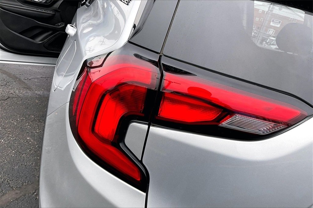 2021 GMC TERRAIN - Image 26