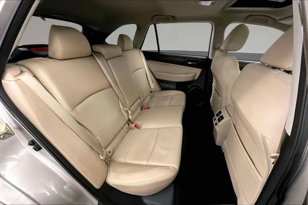 Used 2017 Gray Subaru 2.5i image 31