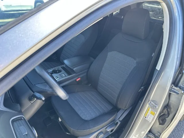 Used 2024 Silver Ford SE image 12