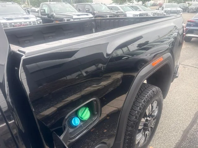Used 2025 Black GMC Denali image 8