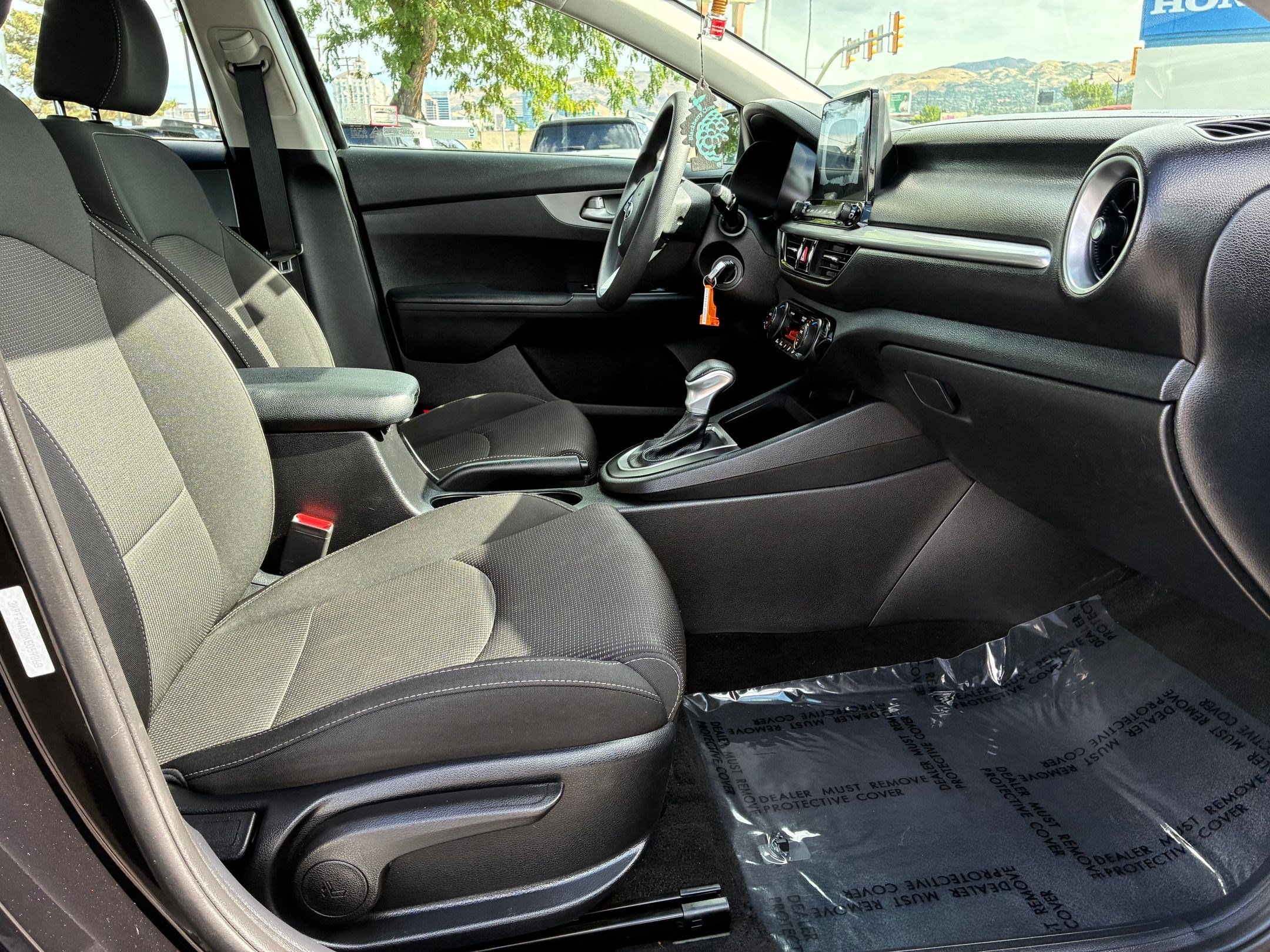 Used 2019 Aurora Black Kia LXS image 27