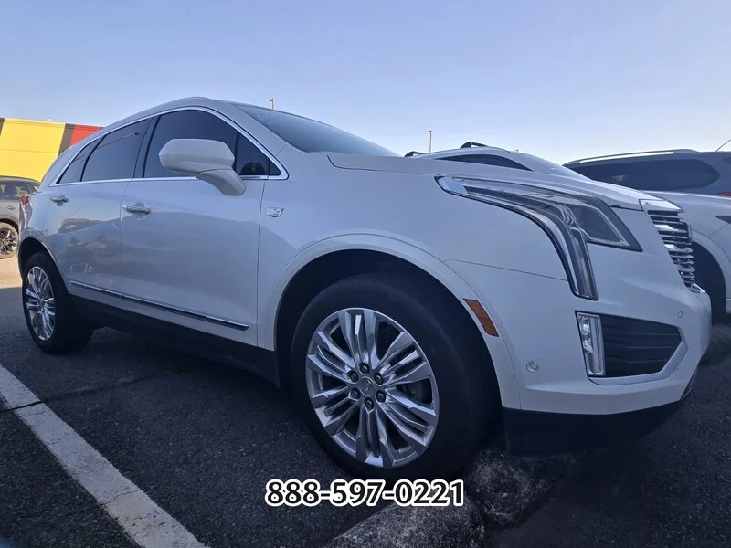 Used 2017 Crystal White CADILLAC PREMIUM LUXURY image 8