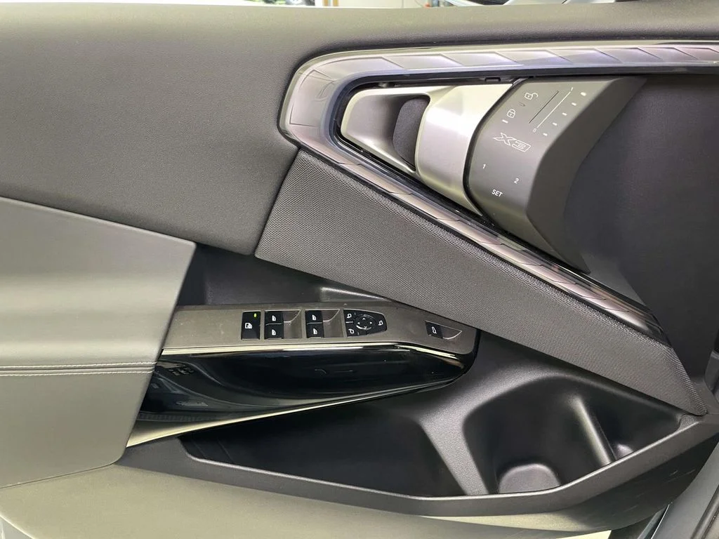 2026 BMW X3 30 - Photo 29