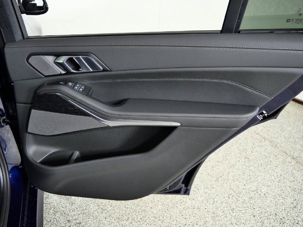 2026 BMW X7 40i - Photo 25