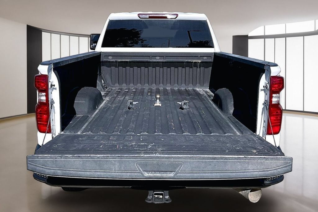 Used 2025 Summit White Chevrolet WT image 30