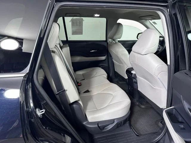 Used 2024 Black Toyota XLE image 12