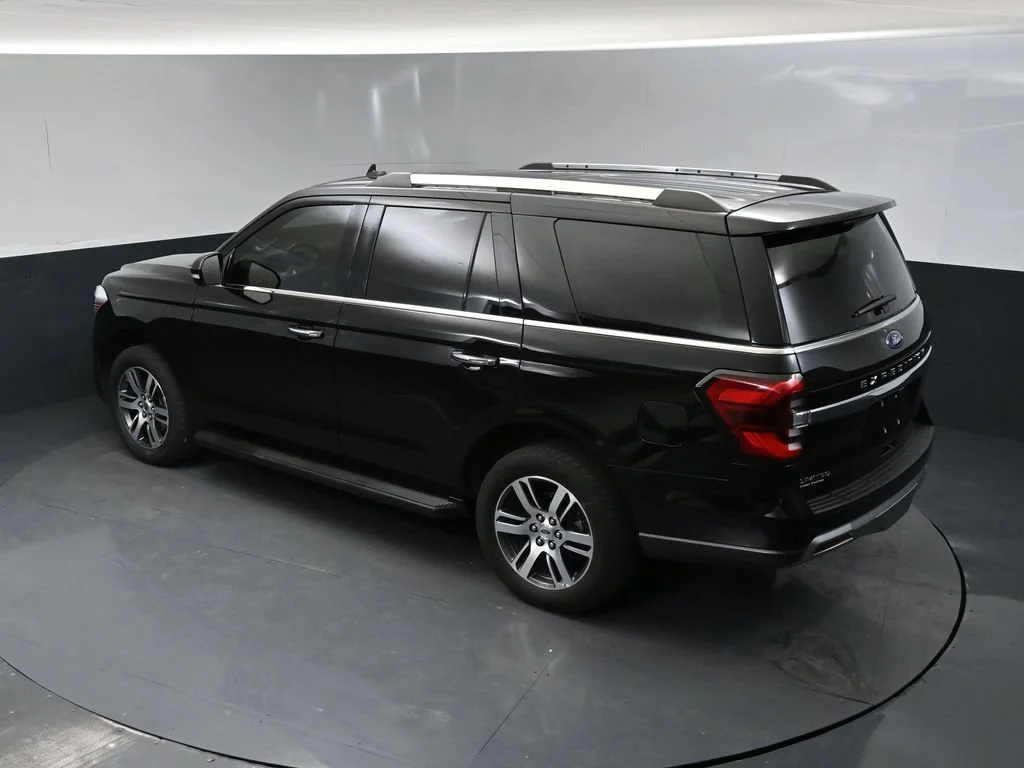 Used 2024 Black Metallic Ford Limited image 36