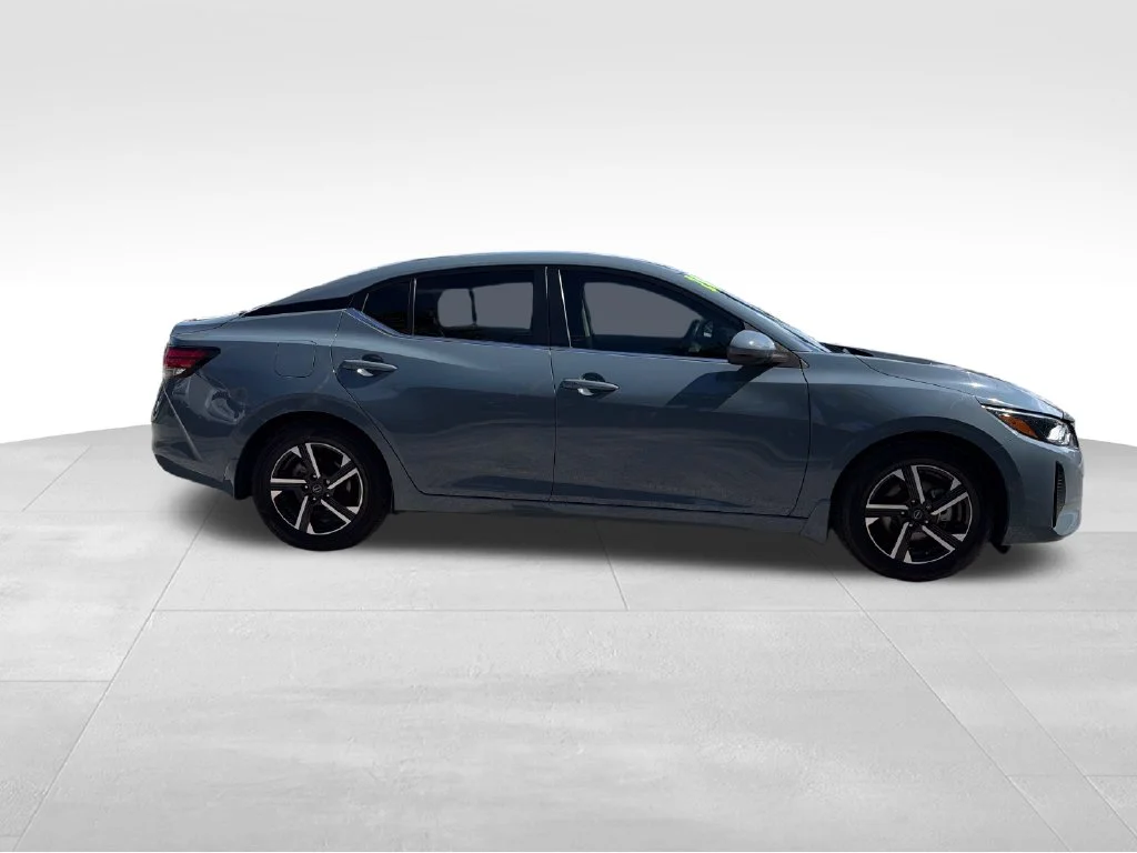 Used 2024 Gray Nissan SV image 9