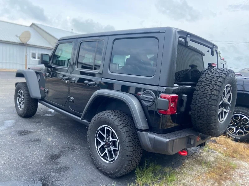 Used 2026 Black Clearcoat Jeep Rubicon image 4