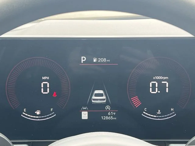 Used 2025 Silver Hyundai SE image 25