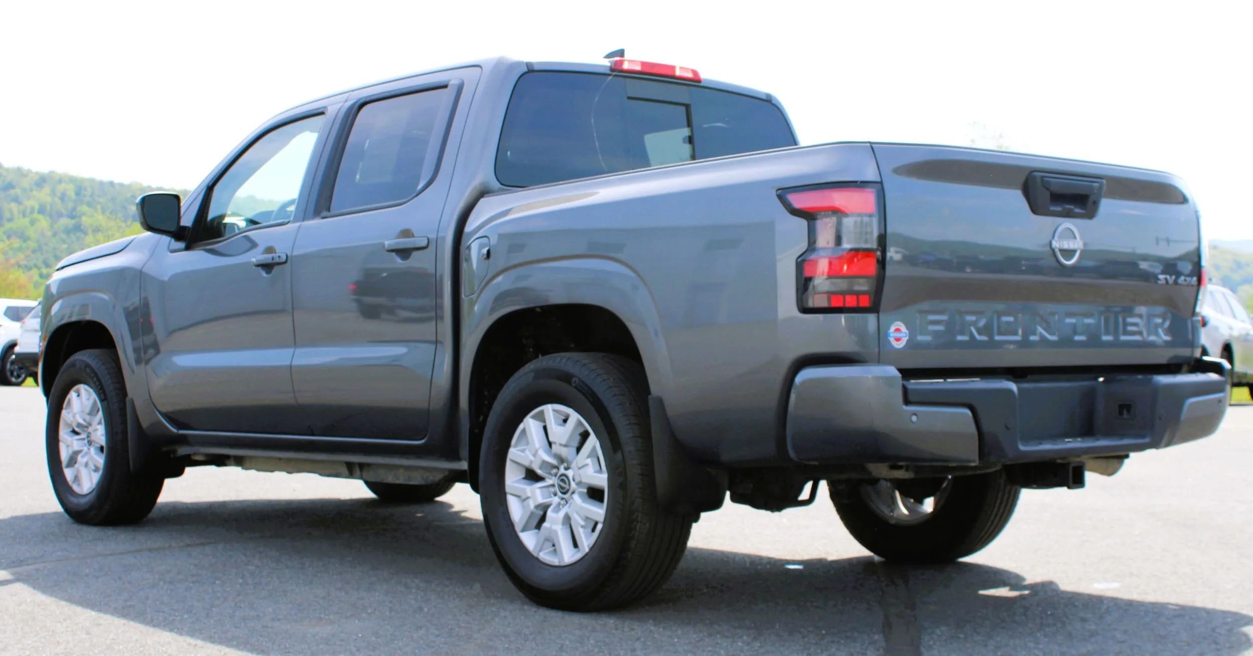 Used 2023 Gun Metallic Nissan SV image 5