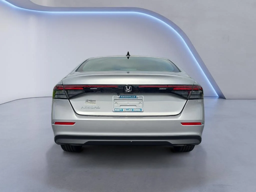 2025 Honda Accord SE - Photo 6