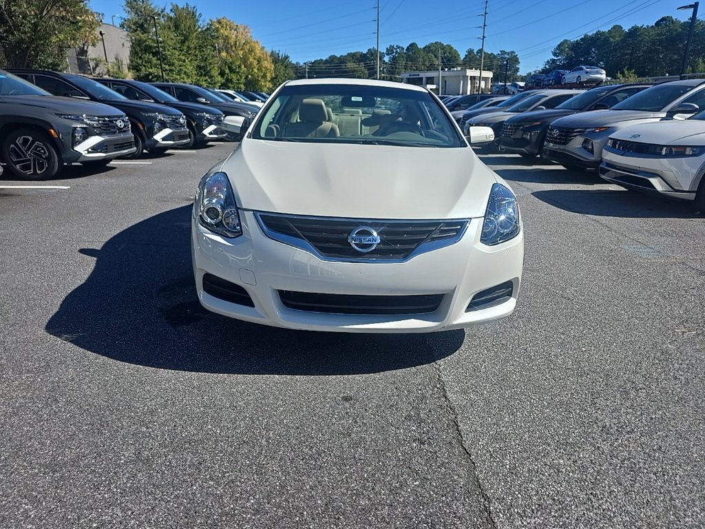 Used 2013 Pearl White Nissan 2.5 S image 5