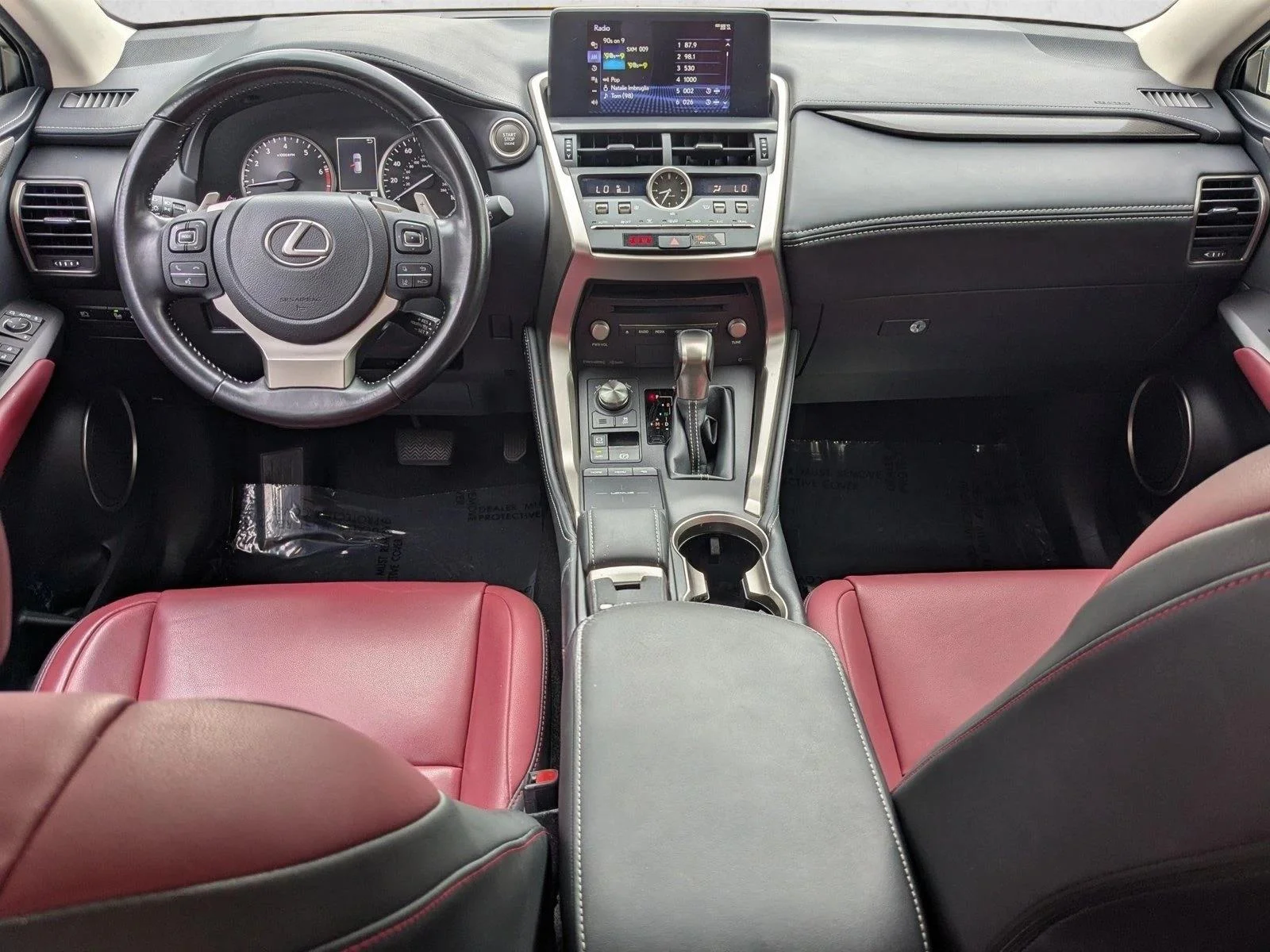 2021 Lexus NX 300 - Photo 16