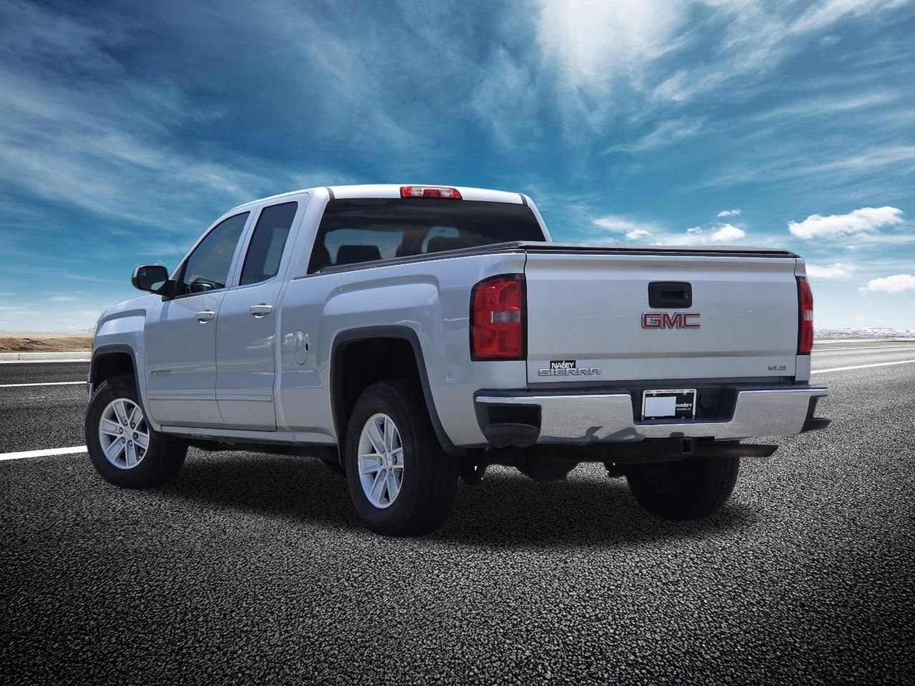 Used 2015 QUICKSILVER METALLIC GMC SLE image 12