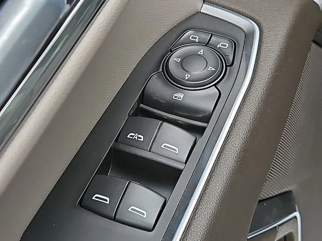 2026 GMC Sierra 1500 SLE - Photo 13