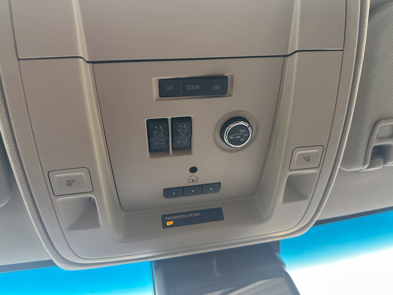 Used 2015 Black Chevrolet LTZ image 77