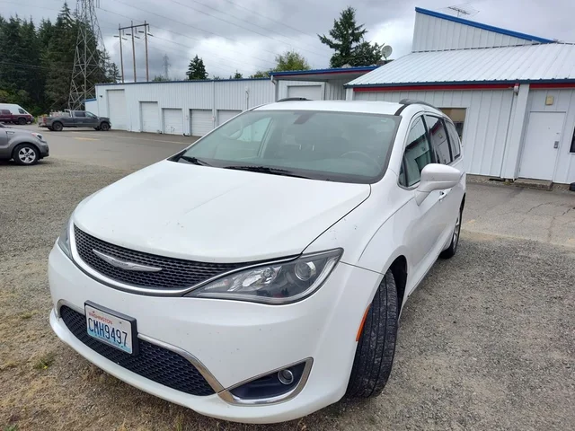 2017 Chrysler Pacifica Touring L