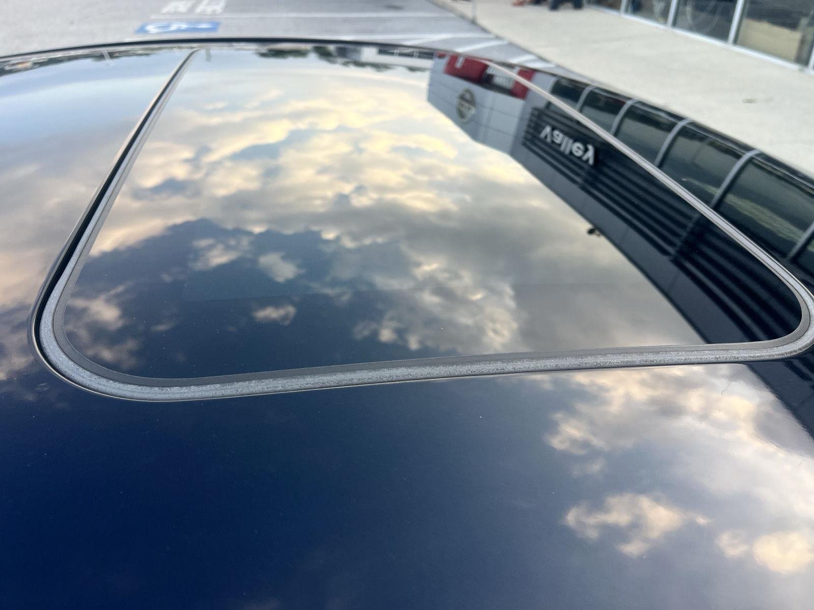 Used 2015 Jet Black Mica Mazda i Touring image 9