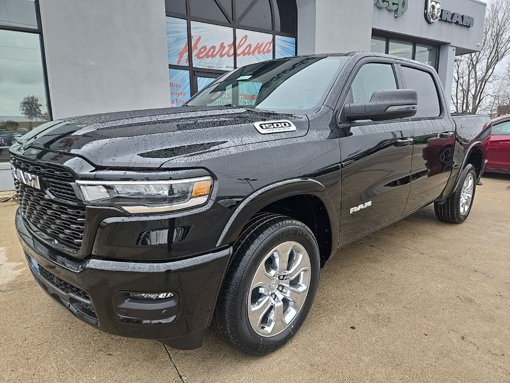 New 2026 Diamond Black Crystal Pearl-Coat Exterior Paint RAM Big Horn/Lone Star image 2