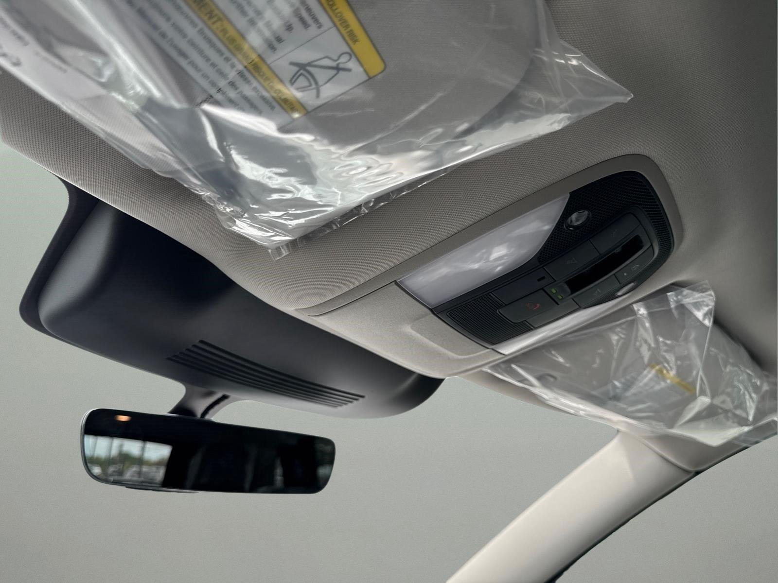 New 2027 HARBOR GRAY INFINITI Luxe FWD image 30