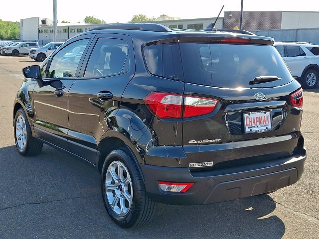 Used 2021 Shadow Black Ford SE image 4