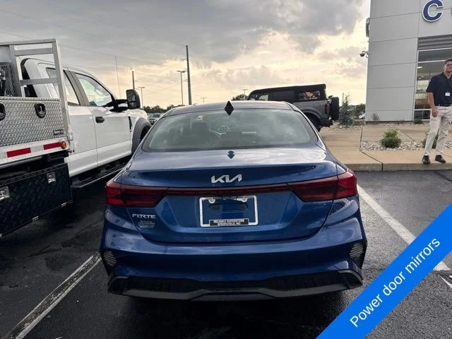 Used 2024 Deep Sea Blue Kia LXS image 8
