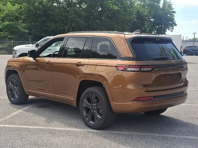 New 2027 Brown Jeep Limited Reserve image 4