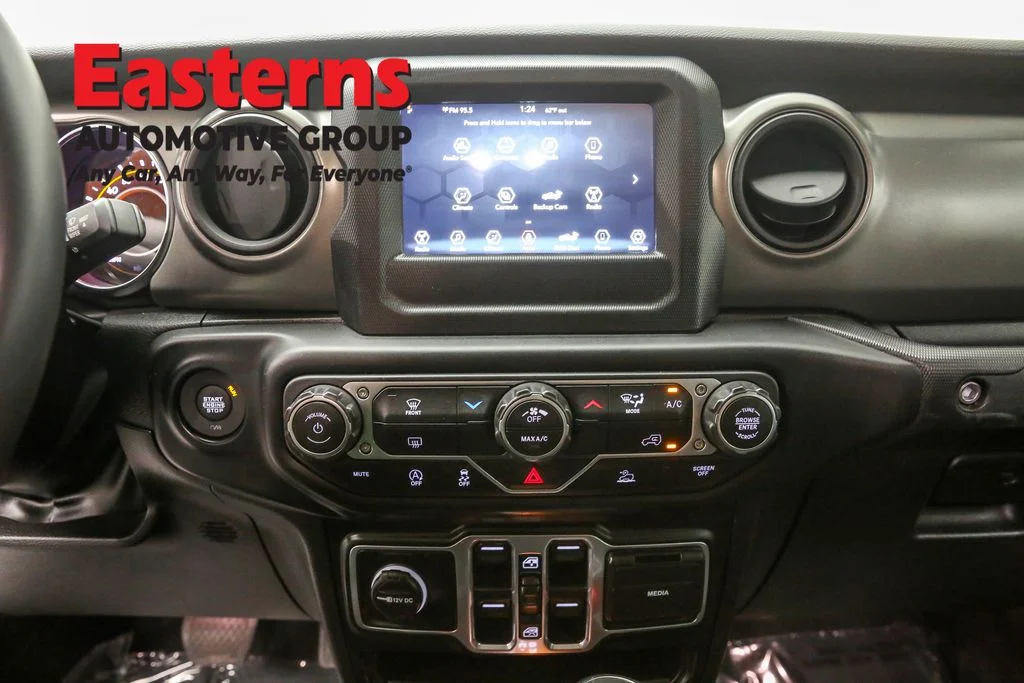 Used 2023 White Jeep Sport image 12