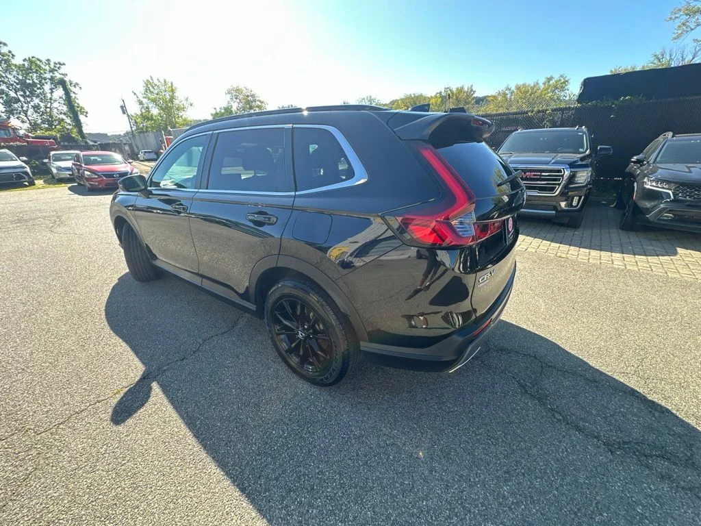 Used 2025 Black Honda Sport image 4