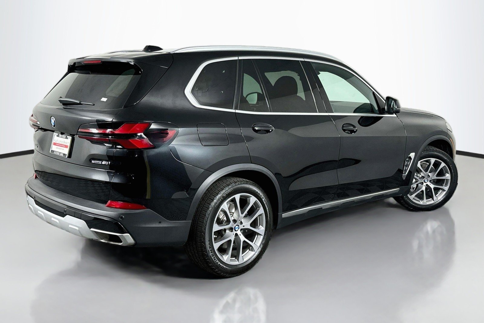 Used 2024 Black Sapphire Metallic BMW sDrive40i image 14
