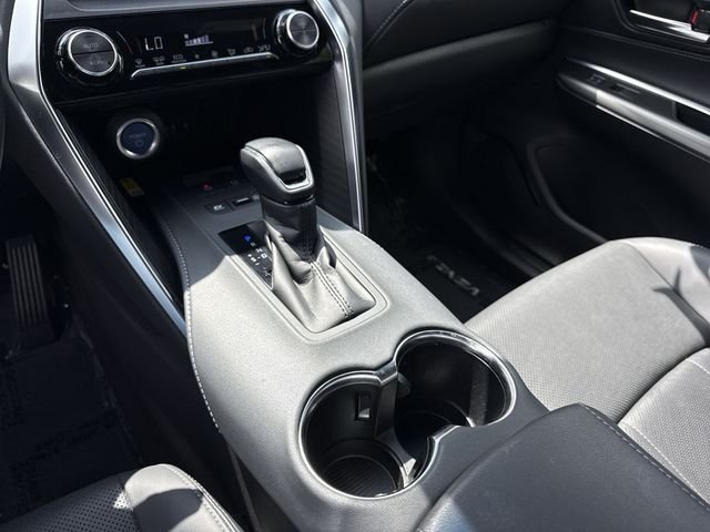 Used 2021 White Toyota XLE image 21