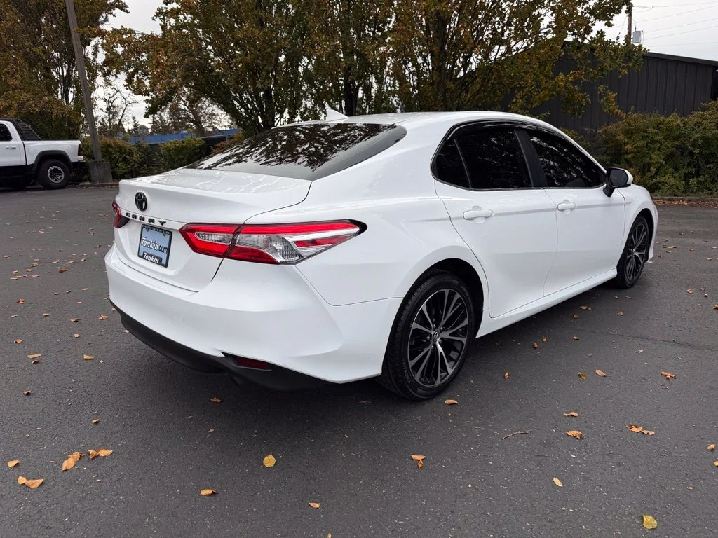 Used 2019 Super White Toyota LE image 10