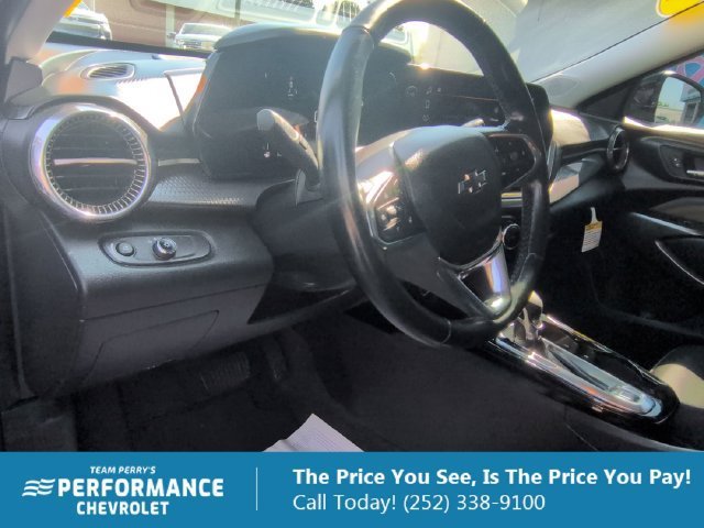 2025 Chevrolet Trax Activ - Photo 9
