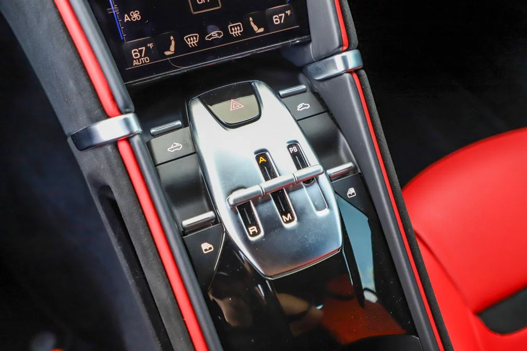 Used 2025 Nero Ferrari Spider image 32