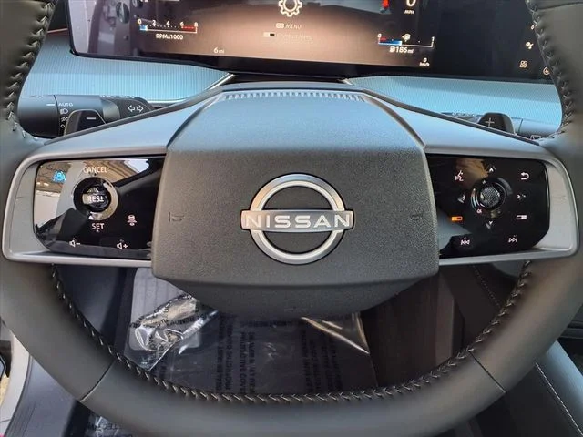 New 2026 Champagne Silver Metallic Nissan SL image 18