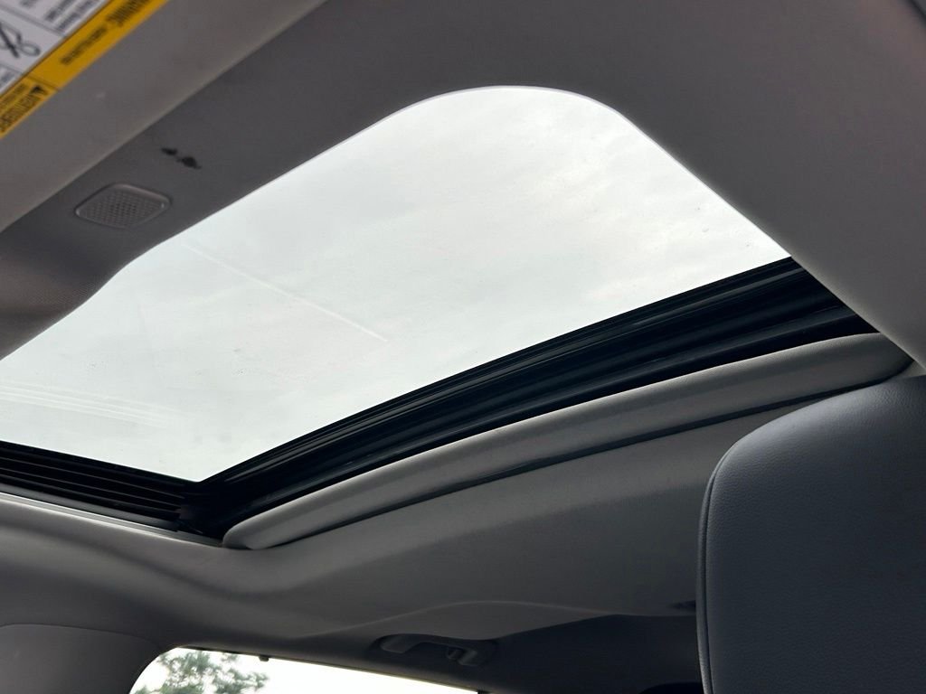 2023 Toyota Highlander XLE - Photo 17