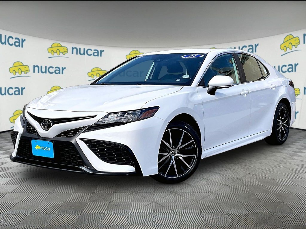 Used 2021 White Toyota SE image 3