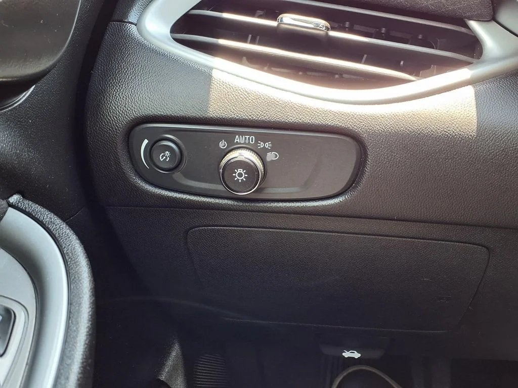 Used 2024 Blue Chevrolet LT image 17