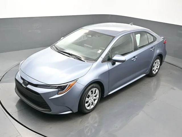 2025 Toyota Corolla LE - Photo 41