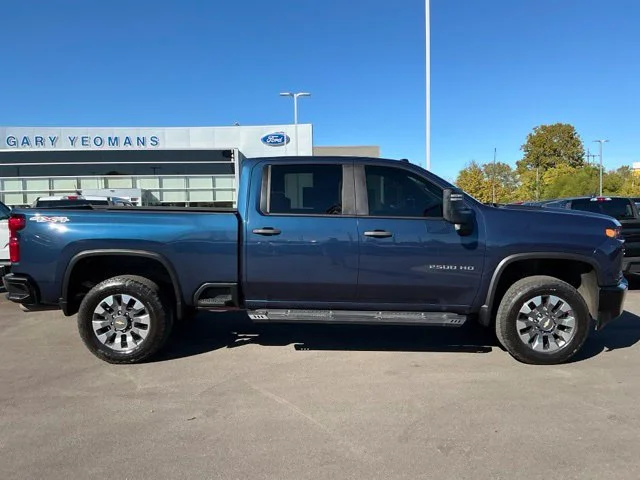 Used 2023 Blue Metallic Chevrolet Custom image 12