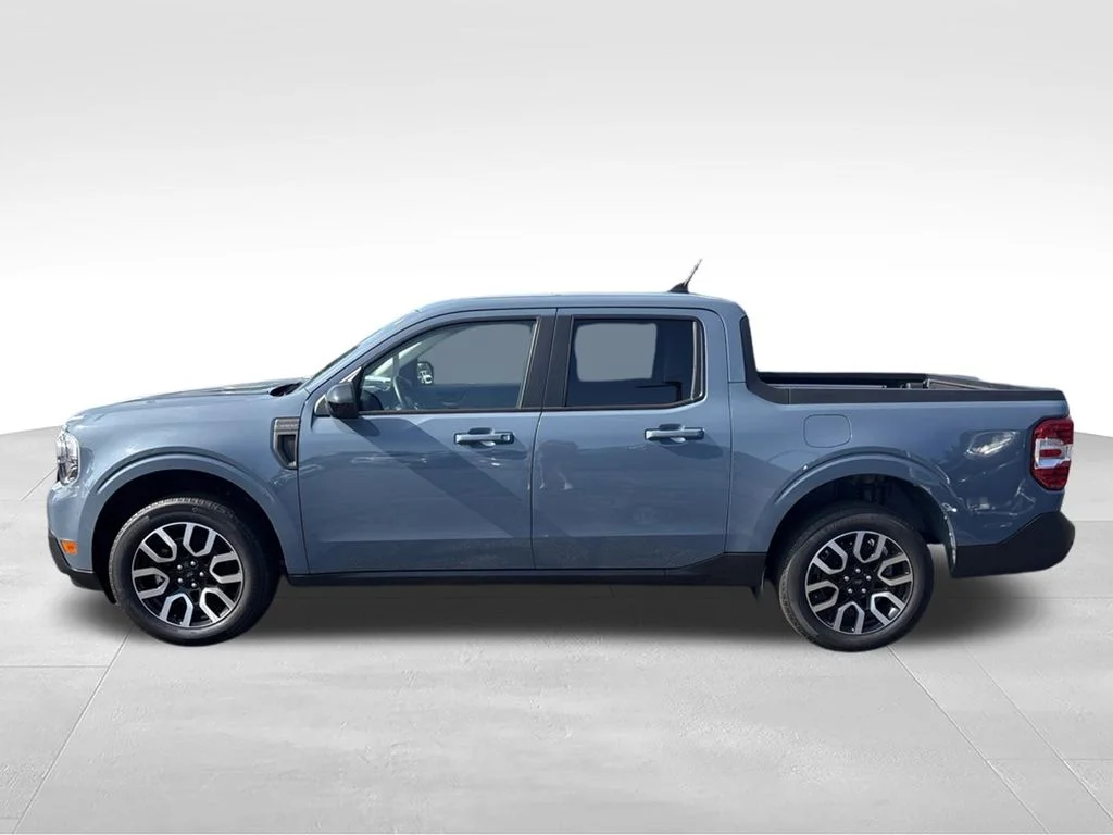 Used 2024 Azure Gray Metallic Tri-Coat Ford Lariat image 3