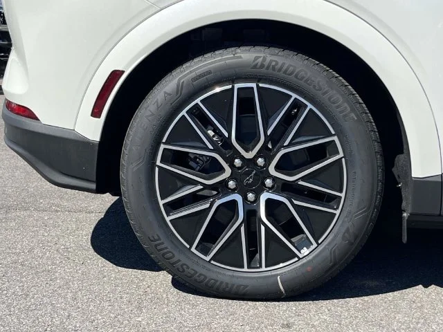New 2026 White Ford Premium image 8