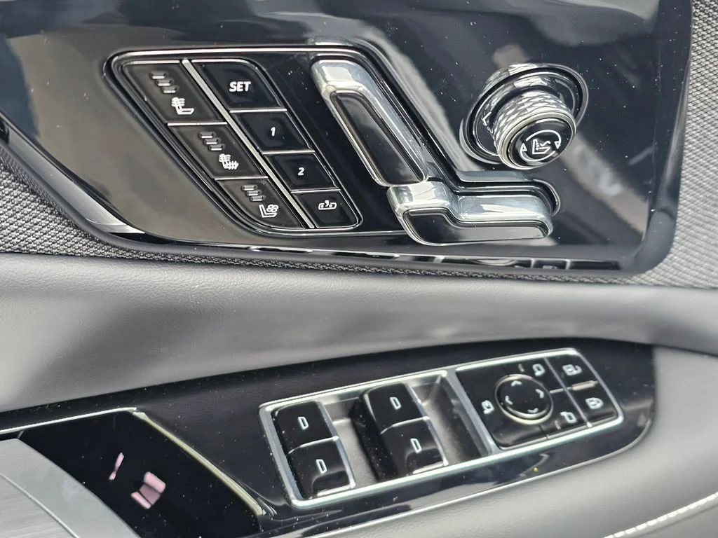 New 2026 Argent Silver Metallic Cadillac V-Series image 22