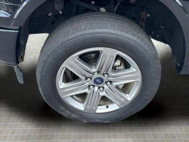 Used 2018 Black Ford XLT image 15